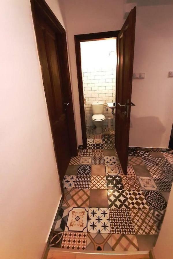 2 Bedroom Apartment Near Heroes Square Budapest Esterno foto
