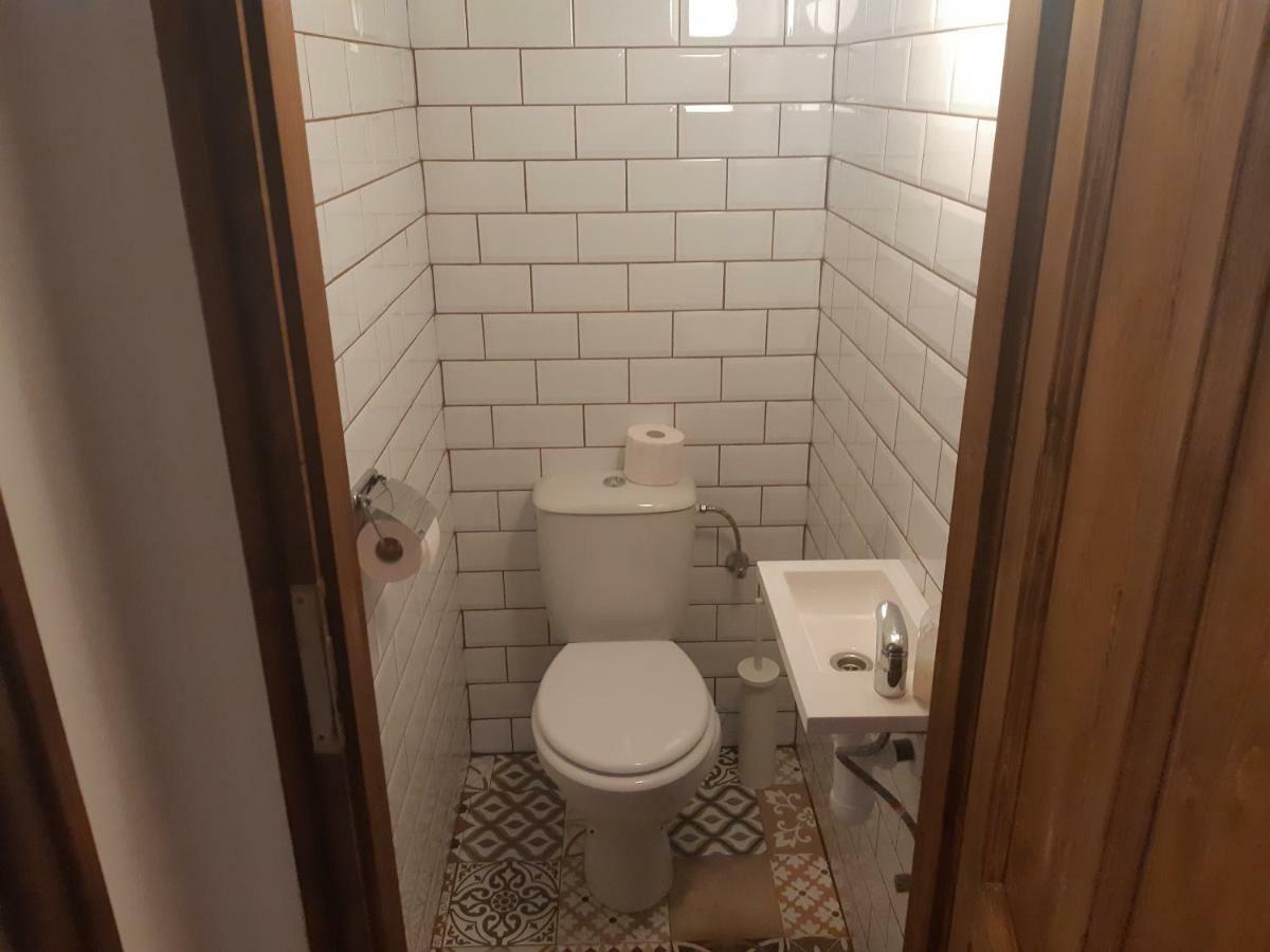 2 Bedroom Apartment Near Heroes Square Budapest Esterno foto