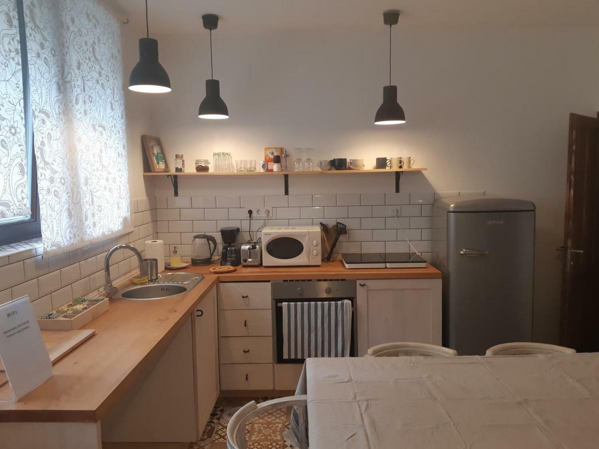 2 Bedroom Apartment Near Heroes Square Budapest Esterno foto